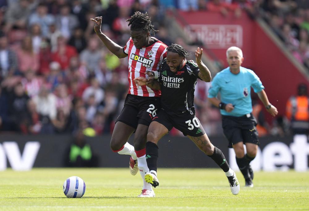 格拉夫夏普2-1邓伯什，王博豪造点难救主，蒙齐亚洛失点